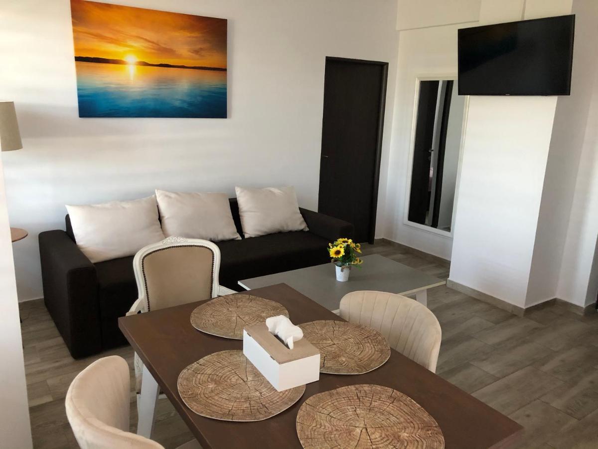 Lotus Northsea Apartment Mamaia Exterior foto