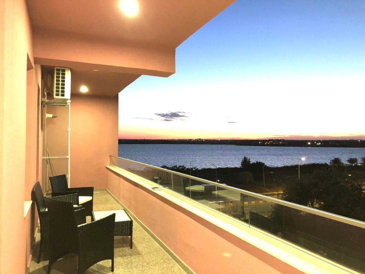 Lotus Northsea Apartment Mamaia Exterior foto