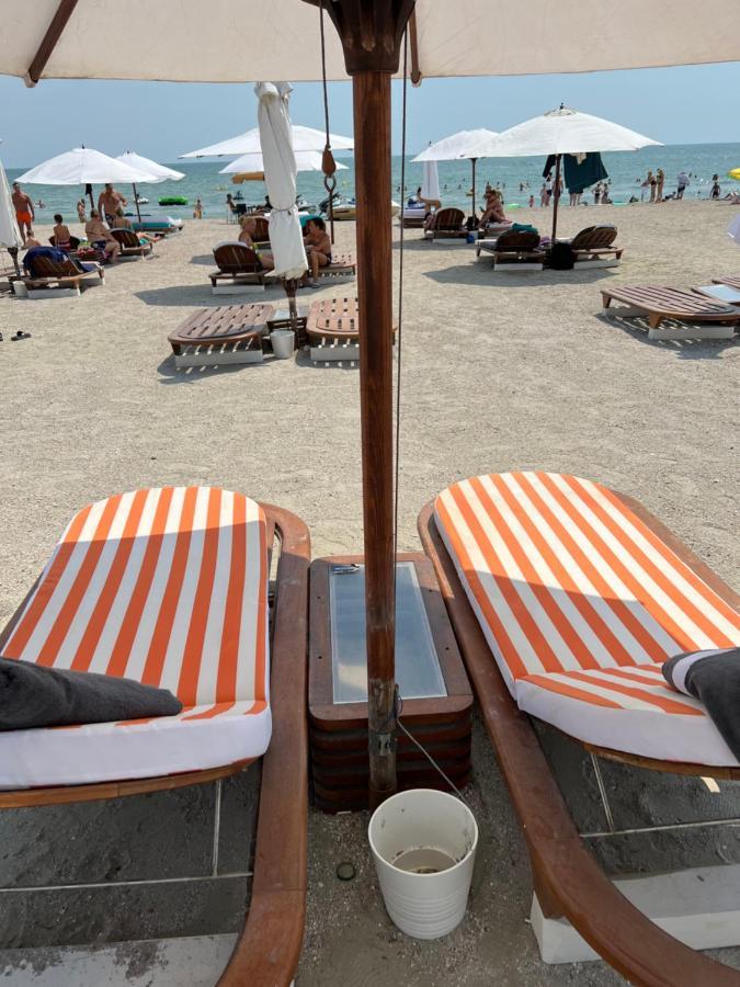 Lotus Northsea Apartment Mamaia Exterior foto